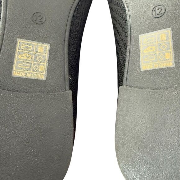 Journee Collection Maryann Black Flats Women’s Size 12 - Picture 8 of 9